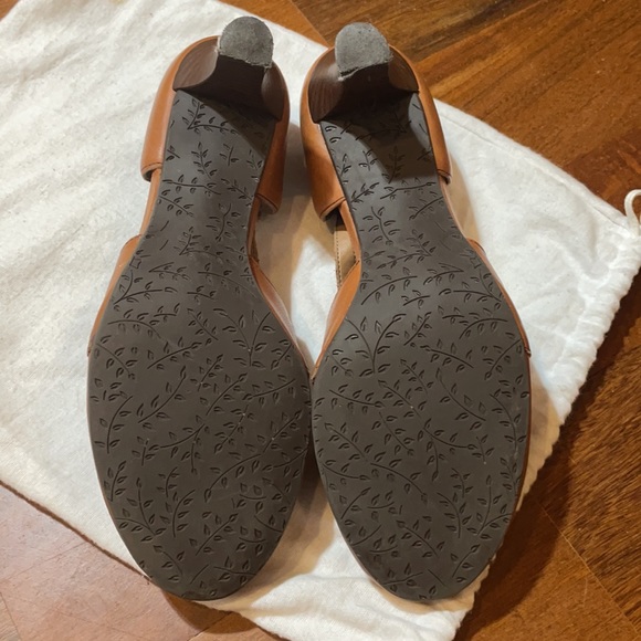 Anthropologie Miss Albright Rosette Heels - Picture 7 of 8